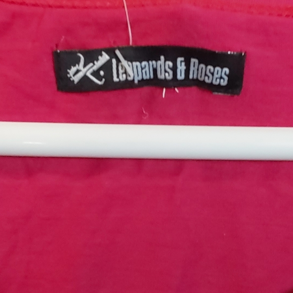 Leopards & Roses hummingbird top - Picture 4 of 9